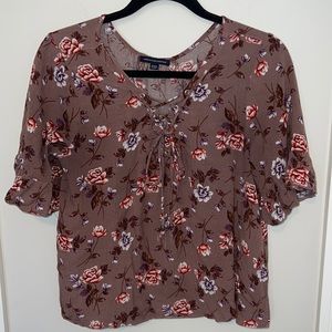 American eagle floral lace up top